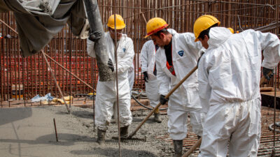 3’üncü Ünitedeki pompa istasyonunun temel plakasını betonlama işlemi takvimden önce