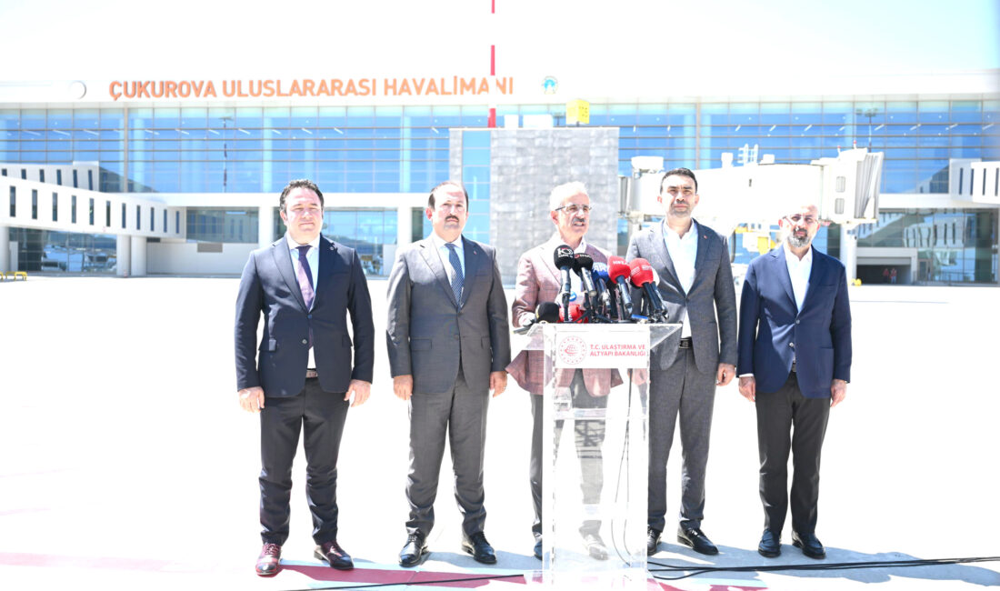ÇUKUROVA ULUSLARARASI HAVALİMANI 10 AĞUSTOS’TA AÇILIYOR Ulaştırma ve Altyapı Bakanı Abdulkadir Uraloğlu, Çukurova Uluslararası Havalimanı’nda incelemelerde
