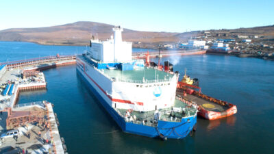 Akademik Lomonosov yüzer nükleer güç santralinin (NGS) devreye alınmasından bu