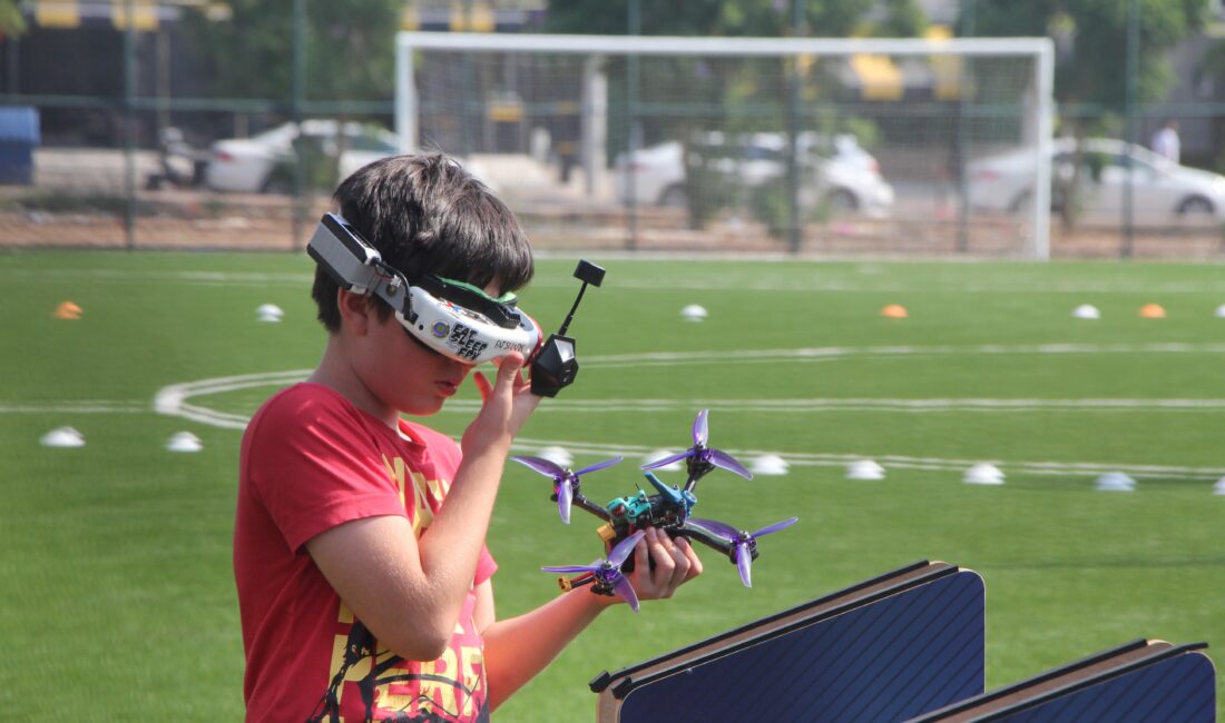 Mersin’de TEKNOFEST kapsamında düzenlenen Drone Şampiyonası başladı. Mersin Engelsiz Yaşam