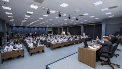 “Hükümetler herhangi bir alanda yanlış yapabilir. Eğitim sisteminde yapılan hatada