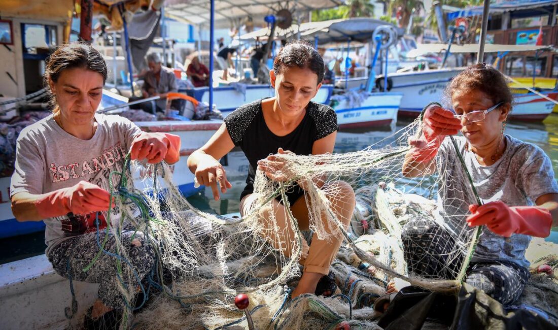 Mersin’in bereketli topraklarını çalışkan