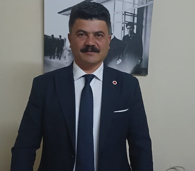 Cumhuriyet Halk Partisi (CHP) Aydıncık İlçe Başkanı Sadık Erdoğan, ilçede