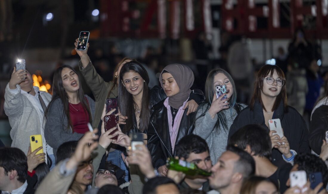 Mezitli Belediyesi, Sevgililer Günü’nü