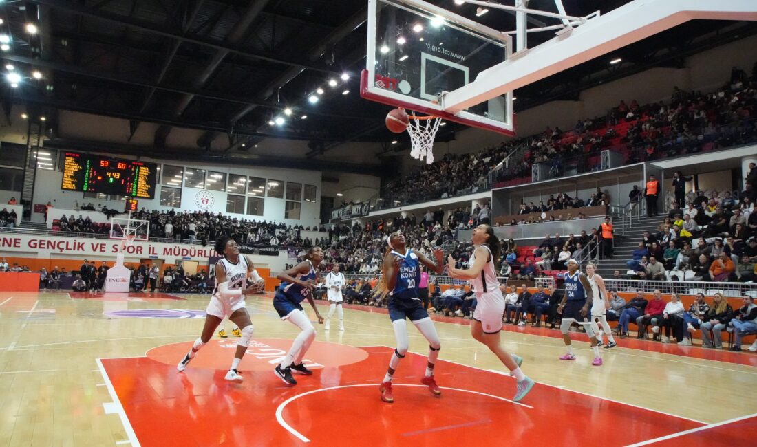ING Basketbol Kadınlar Türkiye Kupası Yarı Final müsabakasında Beşiktaş 91-86