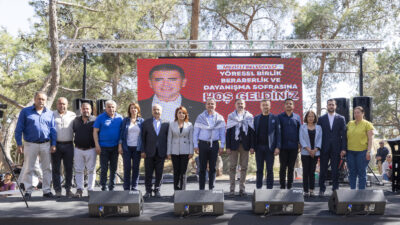 Mersin Büyükşehir Belediye Başkanı Vahap Seçer, Mezitli Belediyesi tarafından düzenlenen ‘Mezitli