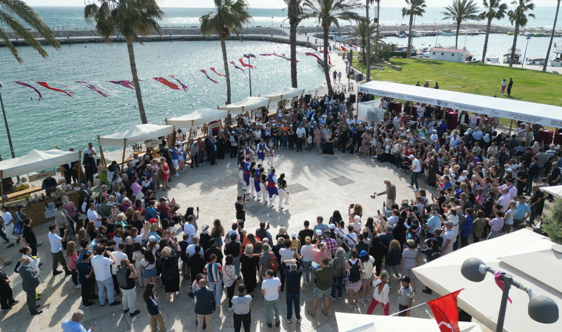 Manavgat Belediyesi’nin ev sahipliğinde organize edilen Uluslararası Manavgat ‘Girit’ten Side’ye Kültür