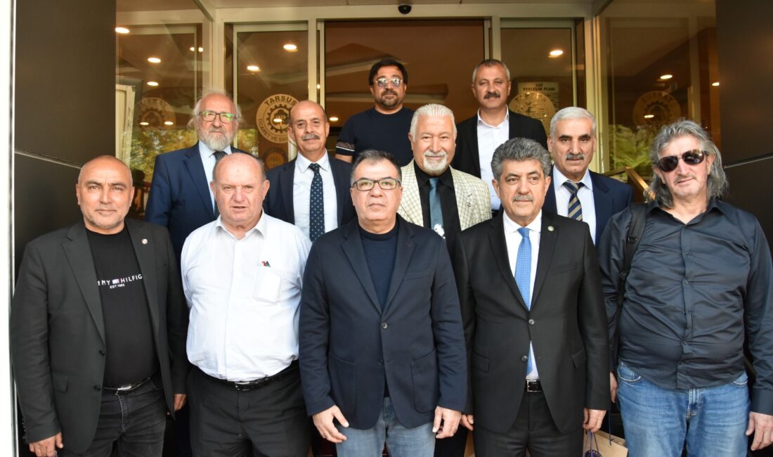 Türk Dünyası Gazeteciler Federasyonu Genel Başkanı Menderes Demir ve yönetim