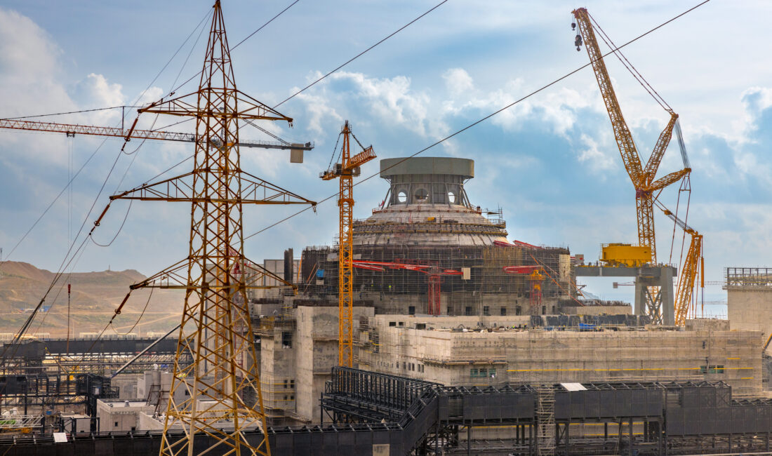 Akkuyu NGS, Türkiye’nin nükleer ihraç eden ülke konumuna gelmesinde stratejik bir başlangıç oluyor Türkiye, artan elektrik ihtiyacı ve düşük karbonlu enerji hedefleri doğrultusunda