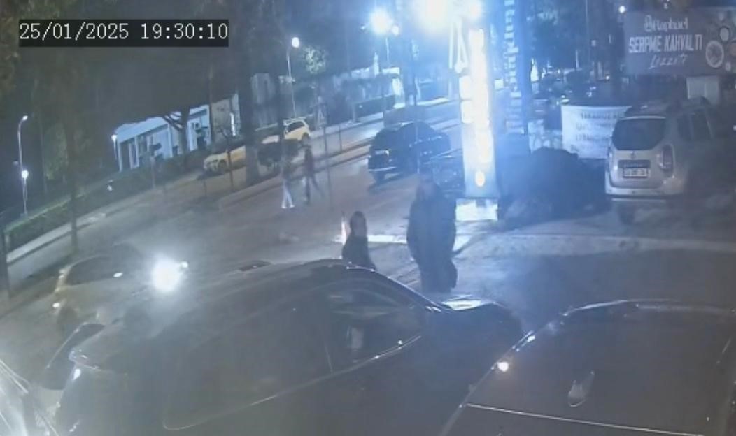 Mersin‘de 18 yaşındaki ödüllü keman sanatçısı Laçin Akyol’un otomobilin çarpması