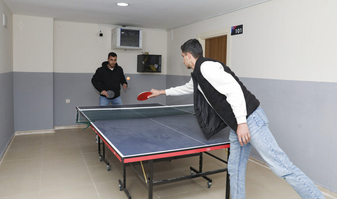 Mersin Büyükşehir Belediyesi’nin Gülnar ilçesinde hizmete sunduğu öğrenci yurdu ve