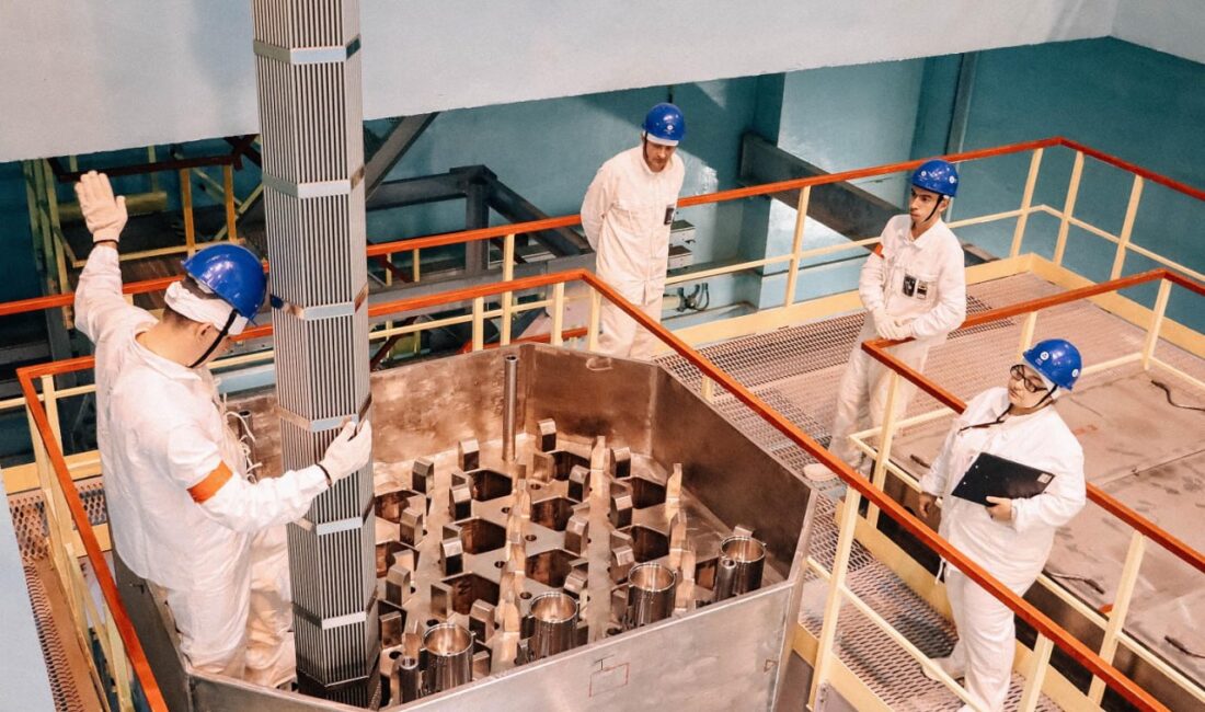 ROSATOM: NOVOVORONEZH NGS VVER-1200 REAKTÖRÜNE İLK 5’İNCİ NESİL YAKIT YÜKLEMESİ YAPILDI Rusya Devlet Nükleer Enerji Kuruluşu Rosatom, Novovoronezh Nükleer Güç Santrali’nin