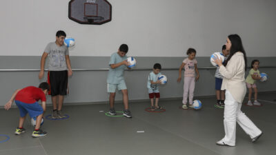 Mersin Büyükşehir Belediyesi, özel gereksinimli bireylerin sosyal yaşamda daha aktif