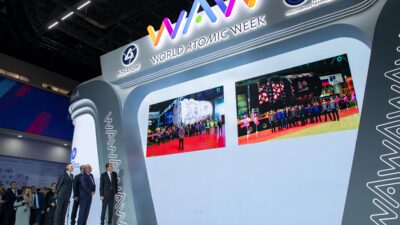 Moskova’da düzenlenen “Dünya Nükleer Haftası” forumunun açılış töreninde, çevrimiçi bağlantı