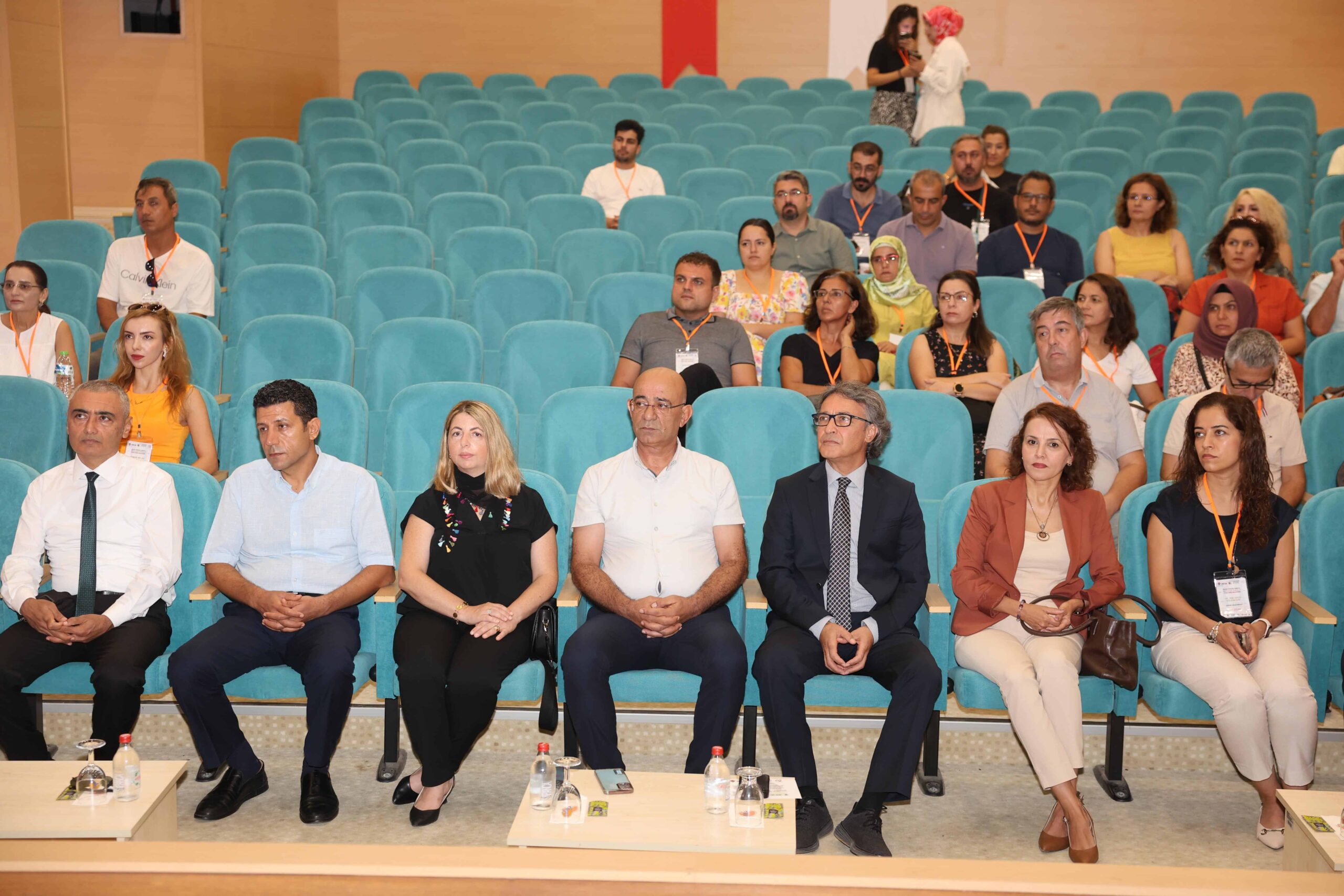 Toroslar İlçe Millî Eğitim Müdürlüğü ve Toroslar Bilim ve Sanat