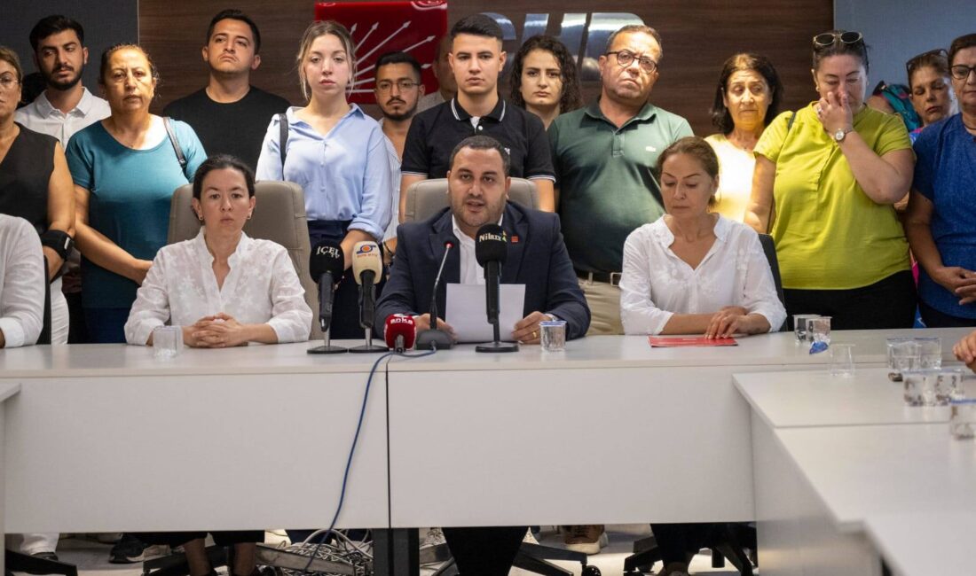 ‘Kurtuluş yok tek başına, ya hep beraber ya hiçbirimiz!’ SERDAR ERKAN Cumhuriyet Halk Partisi 81 ilde ortak basın açıklaması