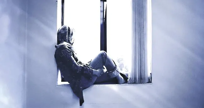 Yalnızlık günde 1 paket sigara içmek kadar zarar veriyor! “İstatistikler ‘çok yalnızım’ diyen kişilerde kronik hastalık riskinin yüzde 26