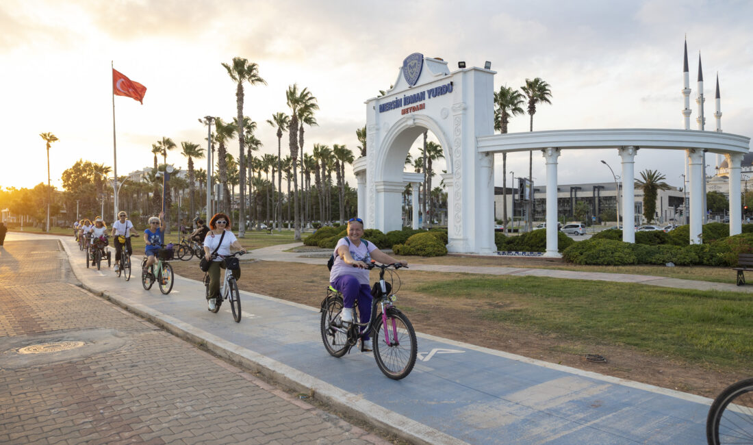 PEDALLAR SÜRDÜRÜLEBİLİR ULAŞIM İÇİN ÇEVRİLDİ Mersin Büyükşehir Belediyesi Kadın ve Aile Hizmetleri Dairesi Başkanlığı, ‘Avrupa Hareketlilik