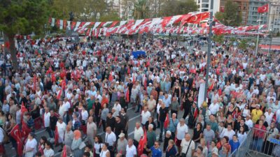 Cumhuriyet Halk Partisi’nin (CHP) “Millet İradesine Sahip Çıkıyor” sloganıyla düzenlediği