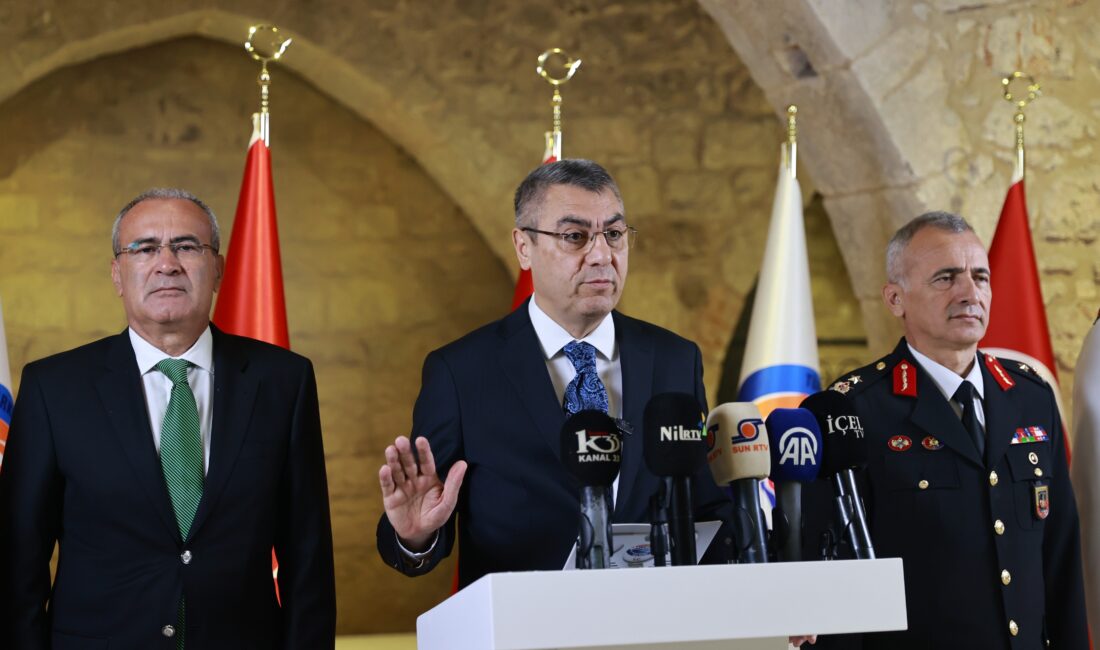 Mersin Valisi Atilla Toros, 2025 yılının ilk 8 ayına ait asayiş