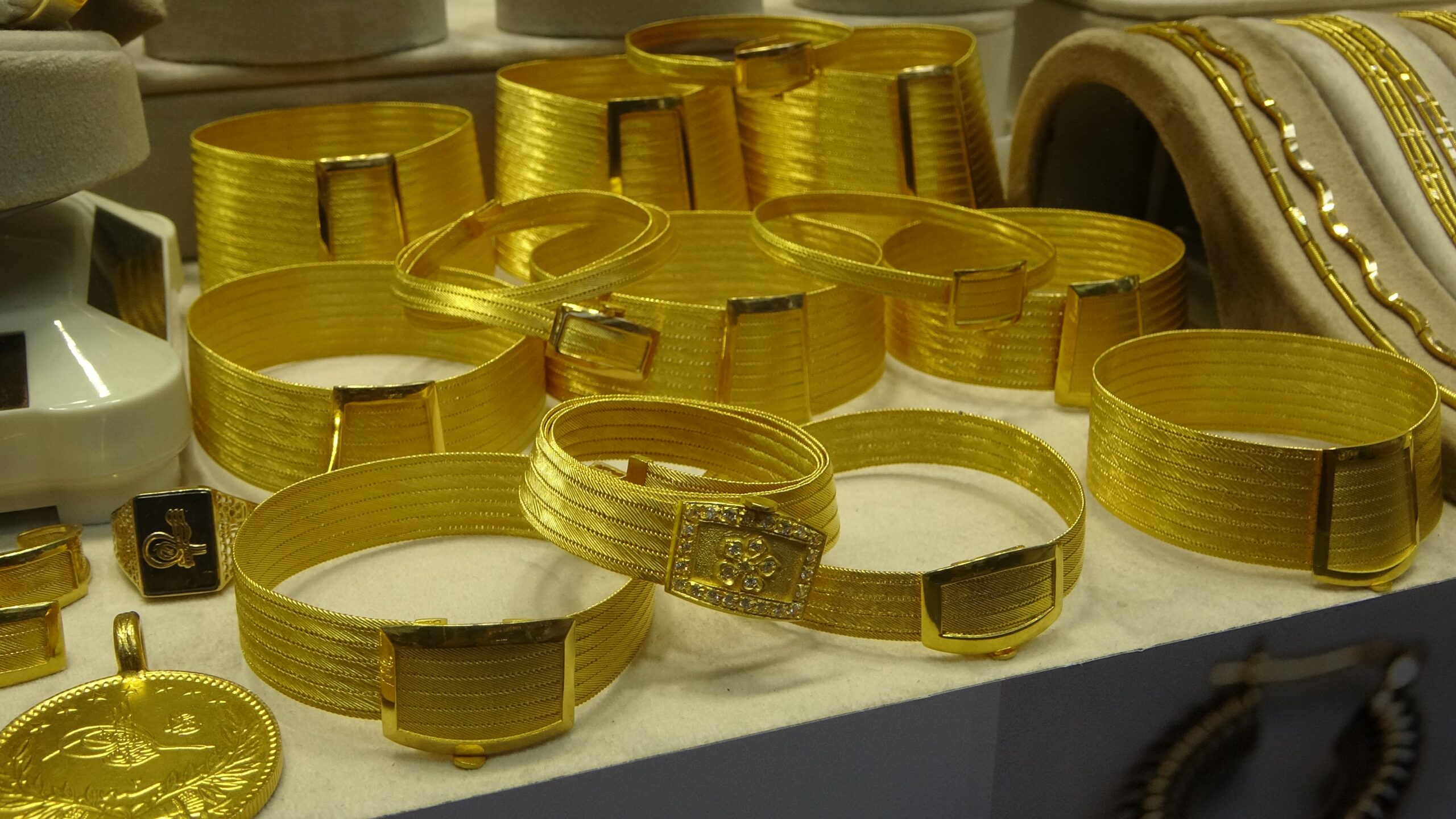 Altının onsu 17 Eylül 2025 Çarşamba günü 3,675 dolardan işlem