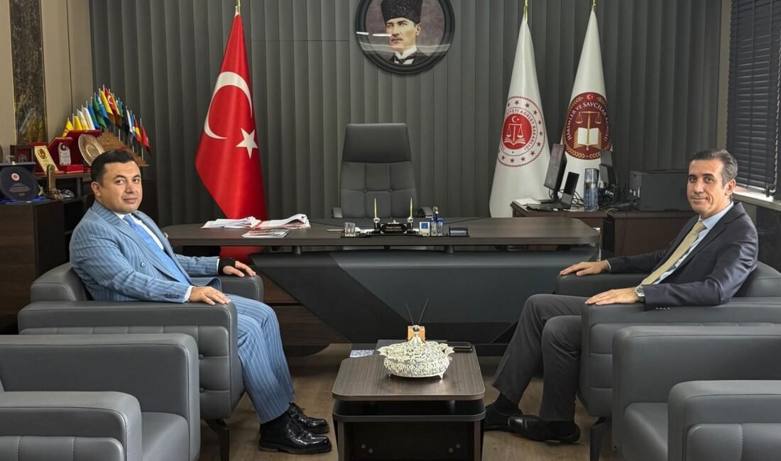 Mersin’in Bozyazı Kaymakamı Tuncay Topsakaloğlu, Anamur Cumhuriyet Başsavcısı Tanju Çatlı’yla