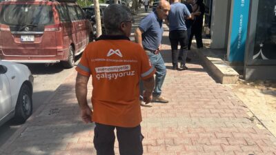 “Merhaba sevgili izleyiciler! Bugün Mersin sokaklarında vatandaşlara işsizlik konusunu soracağız. Şehirde