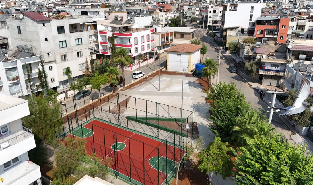 TOROSLAR’A 5 PARK MÜJDESİ Toroslar Belediyesinin yeşil alan atağı devam ediyor. Belediye, ilçeye 5