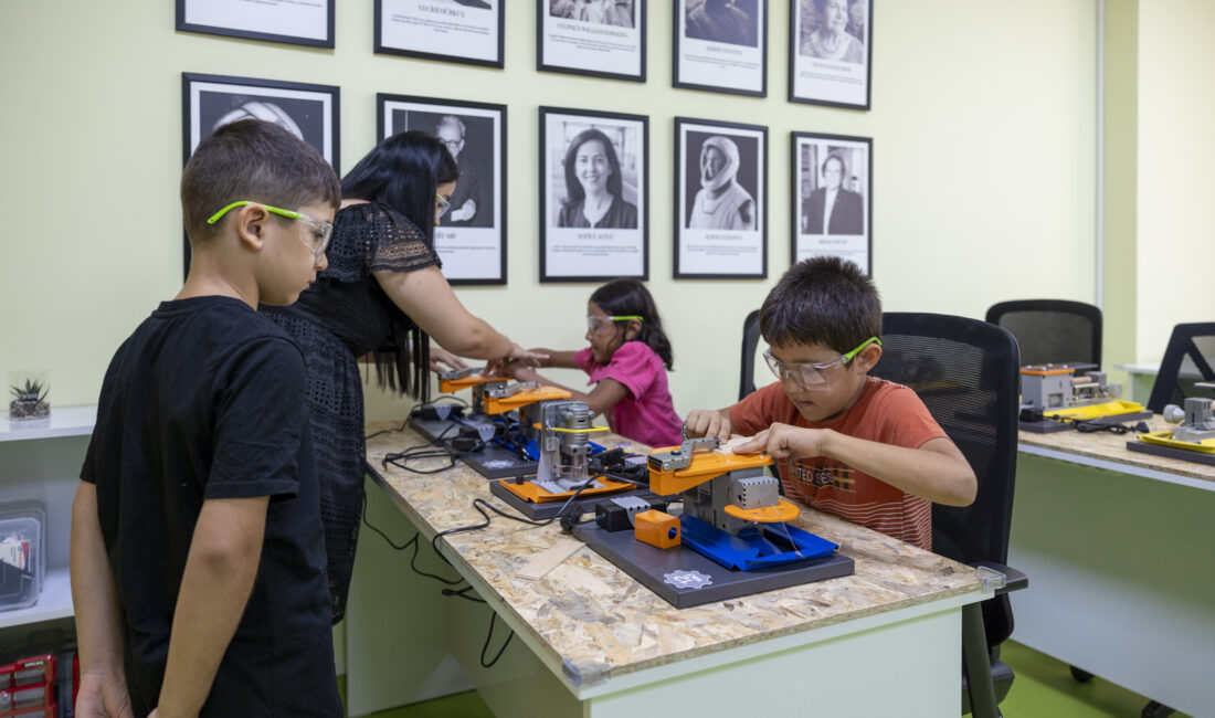 Mersin Büyükşehir Belediyesi’nin, Toroslar’da büyüyen çocukların sosyal ve eğitsel gelişimlerine