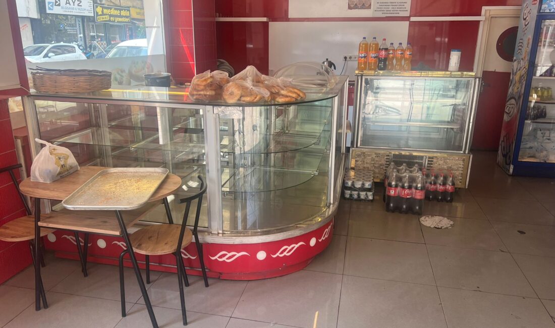 ‘40 YILDIR BU İŞTEYİM BÖYLE ZOR BİR DÖNEM GÖRMEDİM!’ “Sadece ekmek değil, elektrik, su, işçi maliyeti…”