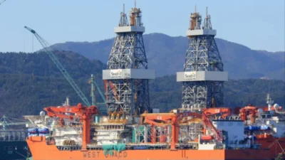 TPAO’nun 490 milyon dolara satın aldığı ikiz sondaj gemilerinde West