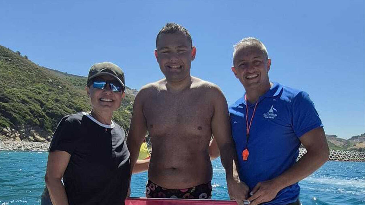 Açık deniz yüzücüsü Tuna Tunca, önemli bir başarıya daha imza