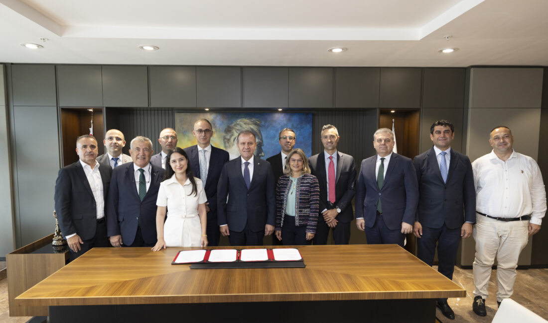 ‘MERSİN ATIKSU YÖNETİMİ VE EKOLOJİK DENGE PROJESİ’ FİNANSMANI İÇİN İMZALAR ATILDI ‘Mersin Atıksu Yönetimi ve Ekolojik Denge Projesi’ finansmanı için Mersin Su