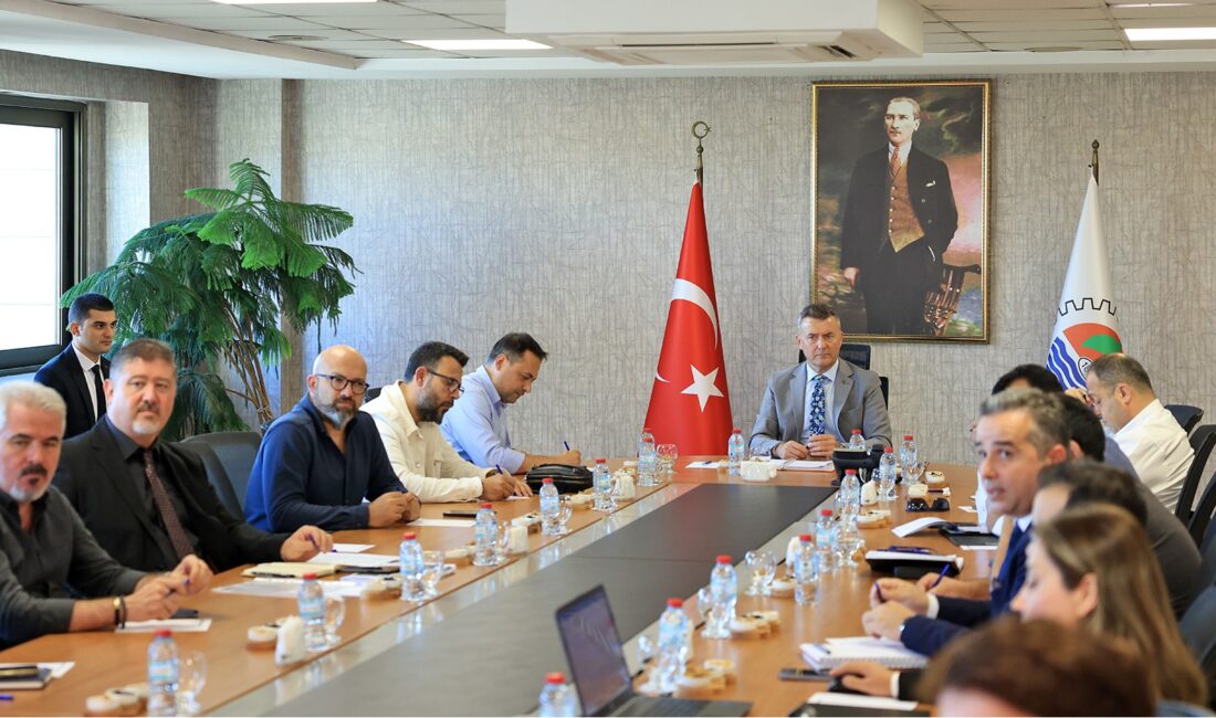 Çakır: “Sanayicinin güçlenmesi, Mersin’in güçlenmesi demek” Odak Mersin Projesi, Sanayi ve Teknoloji Odak Çalışma Kurulu Üyeleri,