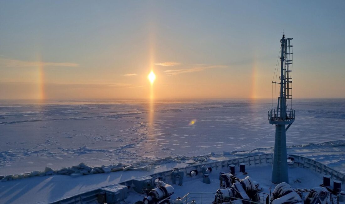 Çin’den yola çıkan yük gemisi, Kuzey Deniz Yolu üzerinden Avrupa’ya