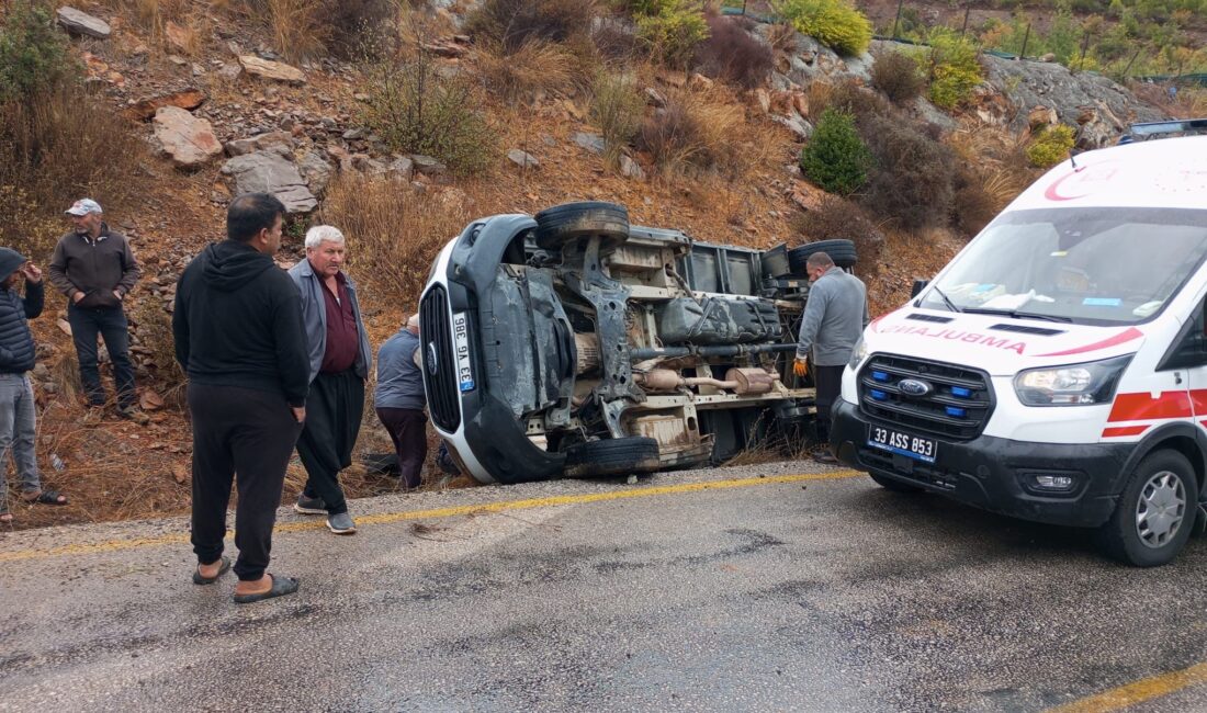 Mersin‘in Erdemli ilçesinde kamyonetin devrilmesi sonucu meydana gelen kazada 3