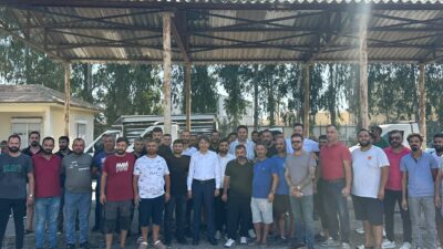 Oto kurtarıcı esnafının Mersin’de gerçekleştirdiği eyleme destek veren DEM Parti