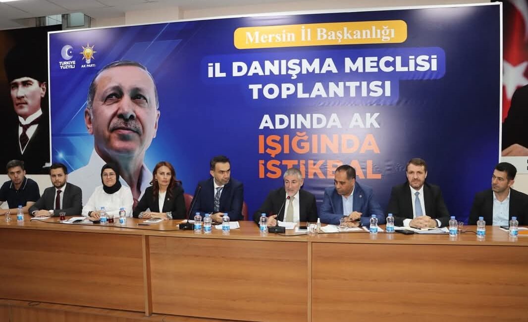 AK Parti Mersin İl Başkanlığı Belediye Meclis Üyeleri Toplantısı Önceki