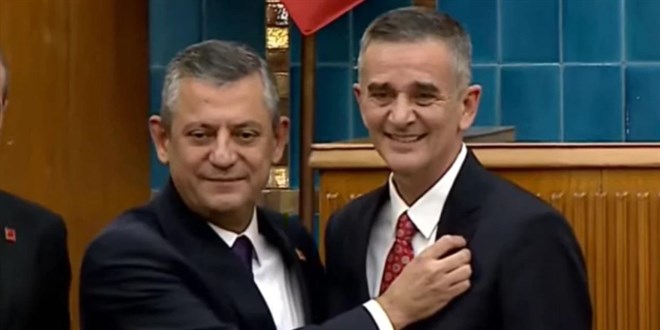 İYİ Parti’den ihraç edildikten sonra yoluna bağımsız vekil olarak devam