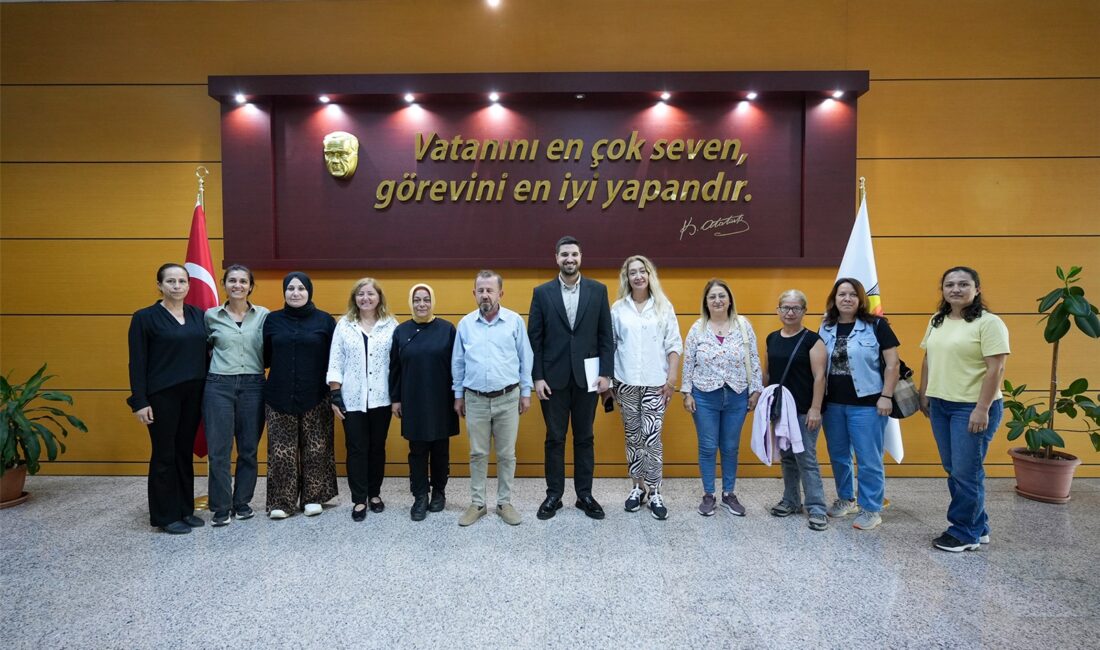 TARSUS BELEDİYESİ’NDEN DÜNYA RUH SAĞLIĞI GÜNÜ’NDE FARKINDALIK SÖYLEŞİSİ Dünya Ruh Sağlığı Günü dolayısıyla Tarsus Belediyesi Yeşil Salon’da, Sağlık