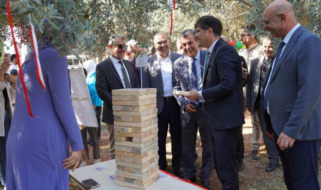 ÖZDEMİRCİ, “PIKTES DEĞERLER EĞİTİMİ ŞENLİĞİ”NE KATILDI İl Millî Eğitim Müdürü Muhammed Özdemirci; yabancı uyruklu ve Türk