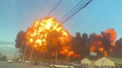 ABD’nin Kentucky eyaletindeki Louisville Uluslararası Havalimanı yakınlarında içinde 3 kişi