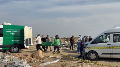 Mersin‘in Tarsus ilçesinde 35 yaşlarında bir şahsın bıçaklanıp öldürüldükten sonra,