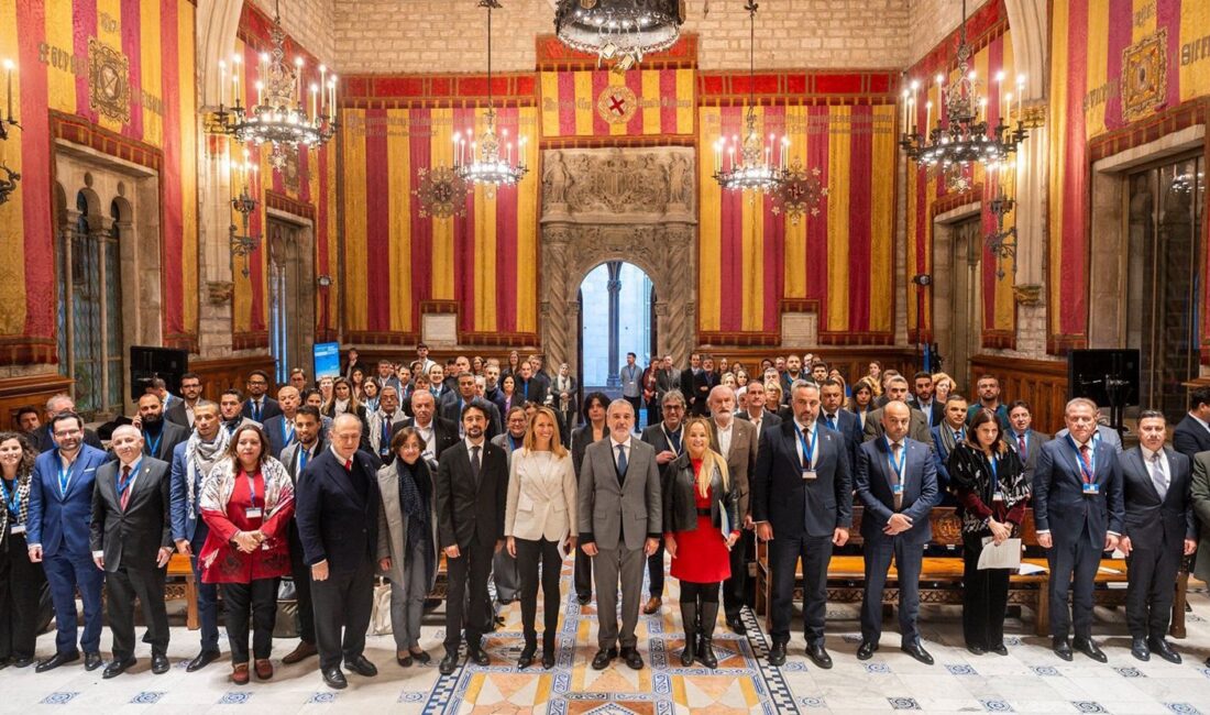 “DÜNYADA BARIŞI HAKİM KILACAKSANIZ BUNU YERELDEN BAŞLATMALISINIZ” Türkiye Belediyeler Birliği (TBB) Başkan Vekili ve Mersin Büyükşehir Belediye