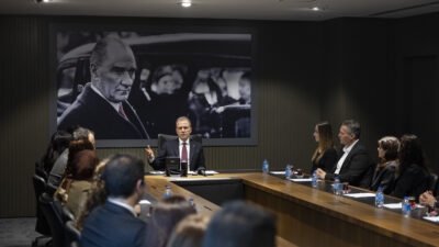 Mersin Büyükşehir Belediyesi bünyesinde görev yapan öğretmenler, 24 Kasım Öğretmenler