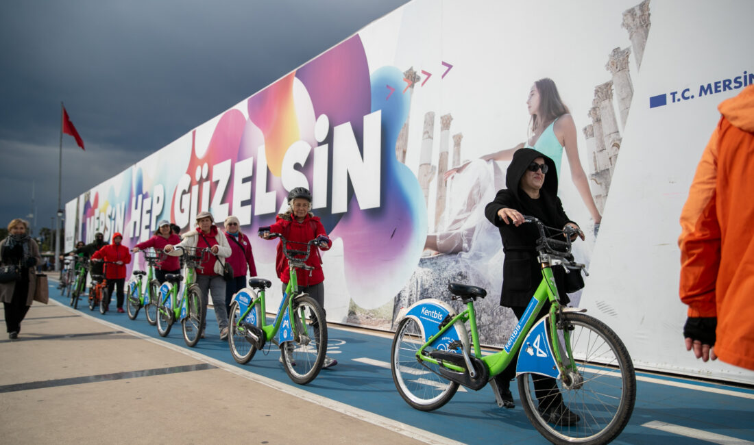 BÜYÜKŞEHİR’İN KADIN ODAKLI HİZMETLERİ ŞİDDETE KARŞI KENT STRATEJİSİNE DÖNÜŞÜYOR Hayatın her alanında toplumsal cinsiyet eşitsizliği, şiddetin farklı biçimleri, ayrımcılık