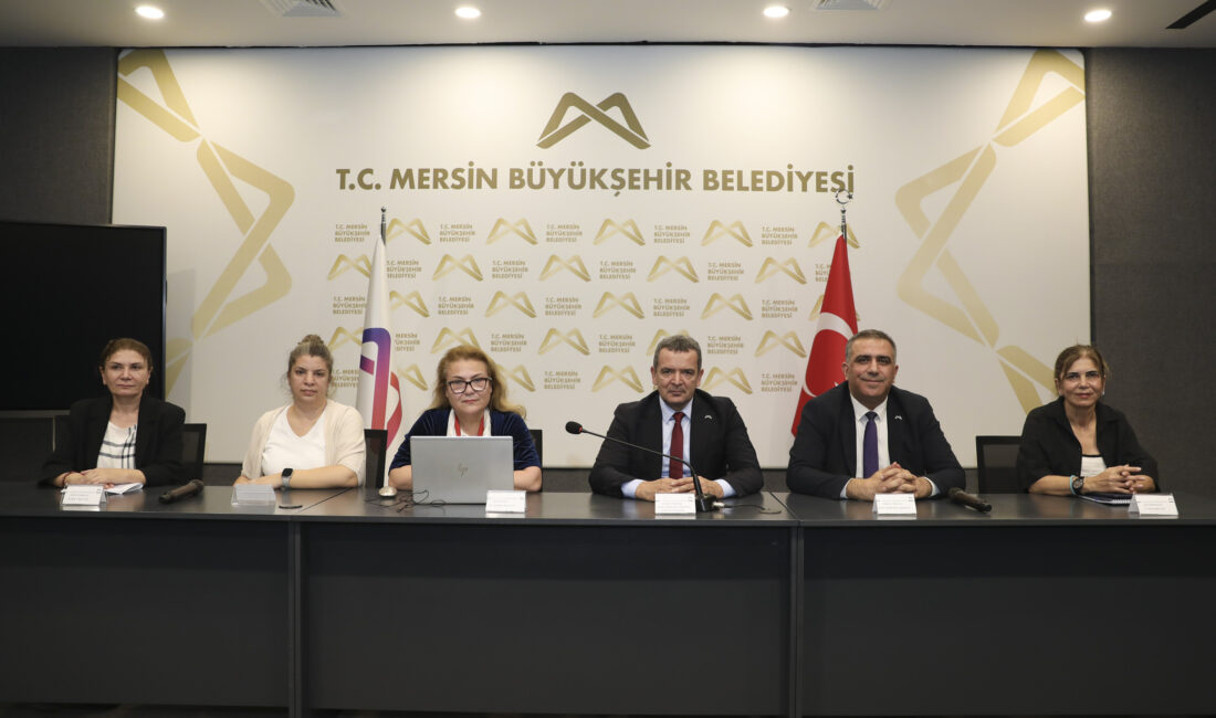 MERSİN BÜYÜKŞEHİR ‘ISO 10002 BELGESİ’Nİ DE ALMAYA HAK KAZANDI Mersin Büyükşehir Belediyesi, vatandaş odaklı yönetim anlayışını uluslararası standartlarla uyumlu