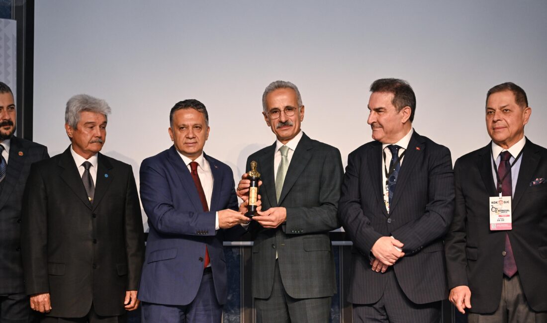 41 ülkeden 310 gazetecinin katılımıyla düzenlenen Küresel Gazeteciler Konseyi (KGK)