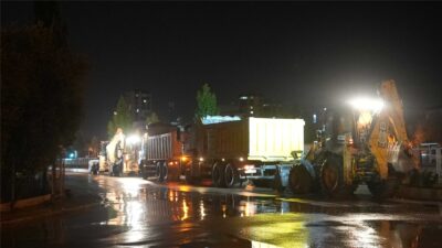 BAŞKAN BOLTAÇ: “TARSUS İÇİN HER AN GÖREVDEYİZ” Tarsus Belediyesi, kentte etkili olan yoğun yağışın ardından gelen ihbarları