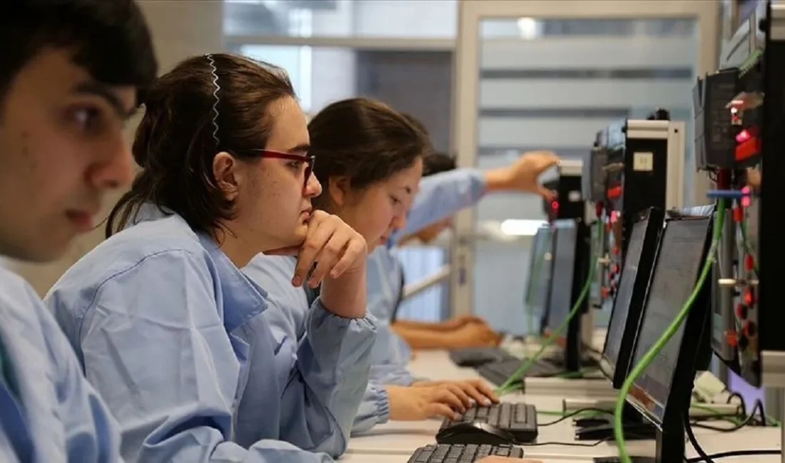 Milli Eğitim Bakanlığı’na bağlı meslek liseleri, artık yalnızca eğitim verilen